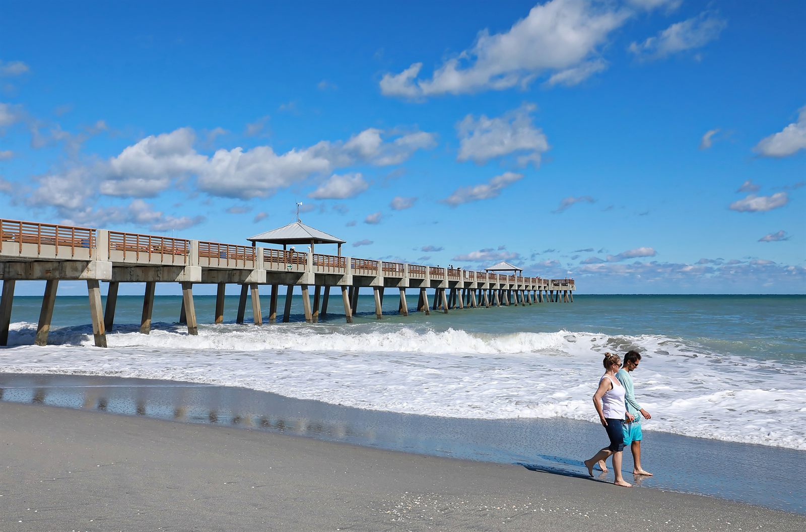 Fishing pier in Palm Beach County